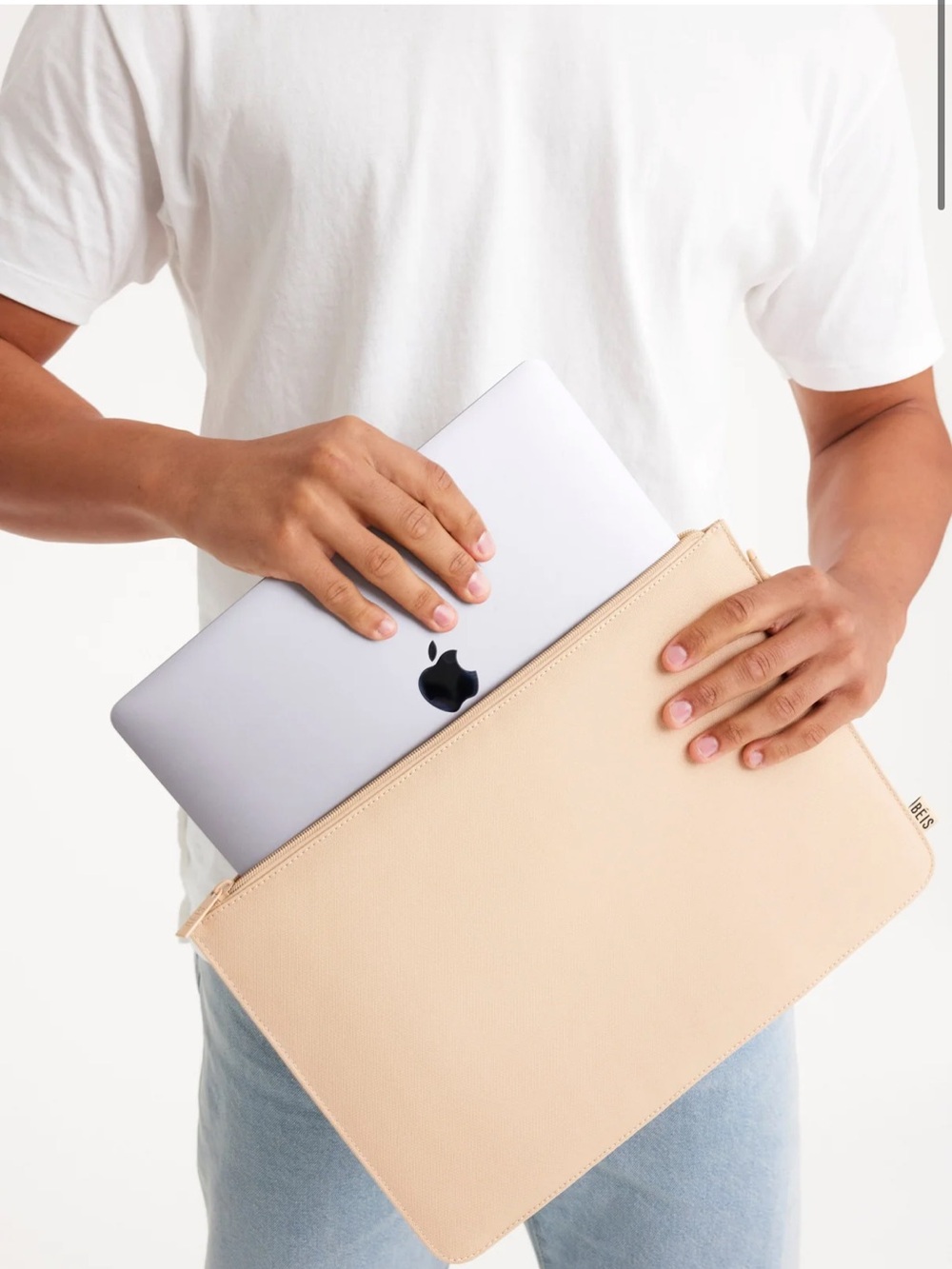 BEIS Beige Laptop Pouch